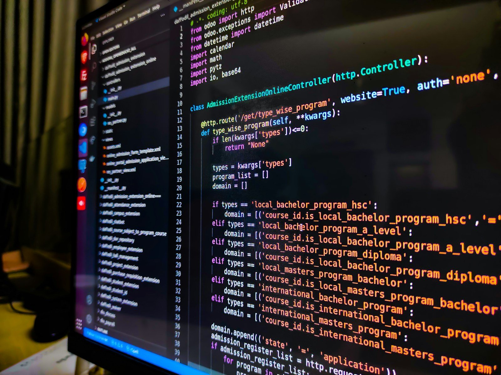 Esquema de base de datos relacional analizado para evaluar la viabilidad de una migración