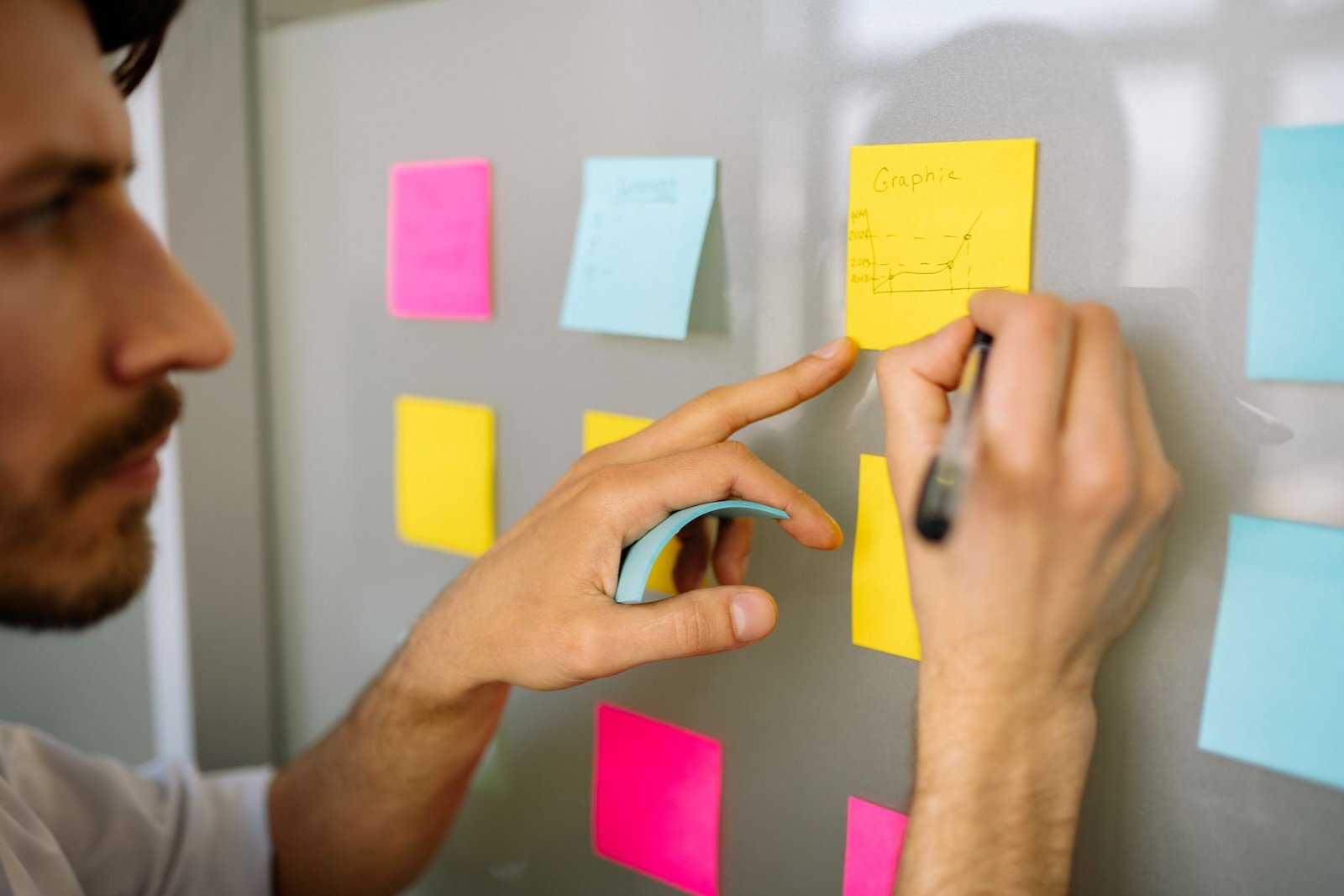 Matriz de rutas técnicas con coste riesgo y reversibilidad elaborada en sesión de equipo